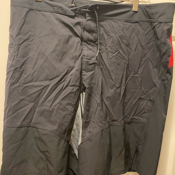 Reebok Crossfit Shorts Men’s Pocket Stretch Material Length 21” Black Red SZ LG - Picture 10 of 15